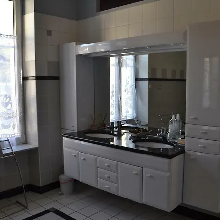 Chez La Marie * إبينال